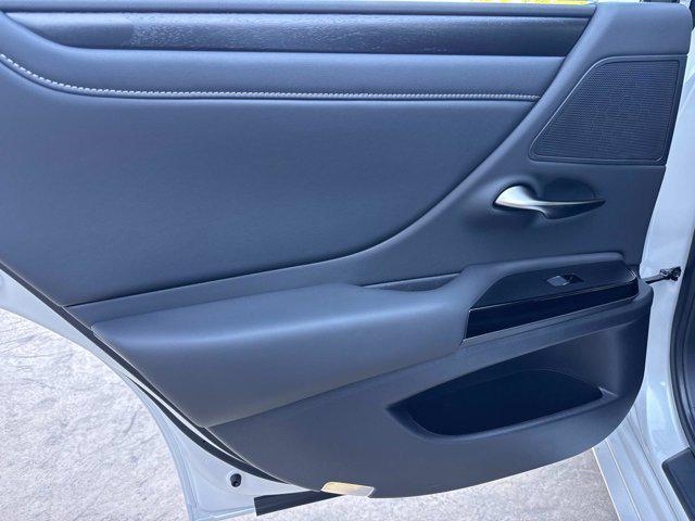 new 2025 Lexus ES 350 car, priced at $49,779