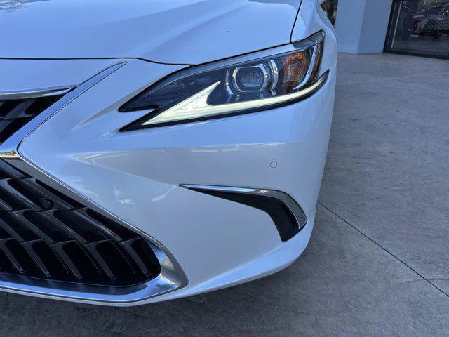 new 2025 Lexus ES 350 car, priced at $49,779
