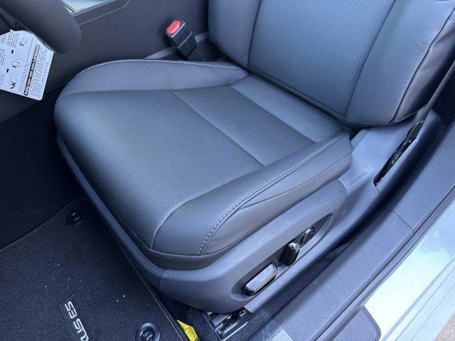 new 2025 Lexus ES 350 car, priced at $49,779