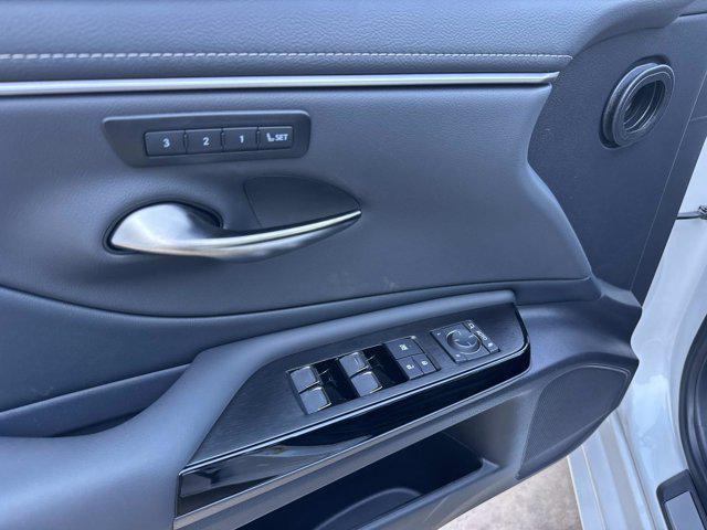 new 2025 Lexus ES 350 car, priced at $49,779