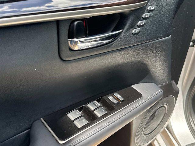 used 2018 Lexus ES 350 car, priced at $24,900