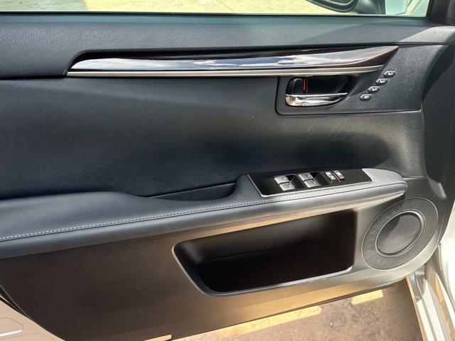 used 2018 Lexus ES 350 car, priced at $24,900