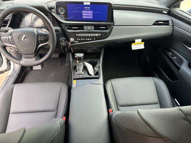 new 2025 Lexus ES 300h car, priced at $51,099