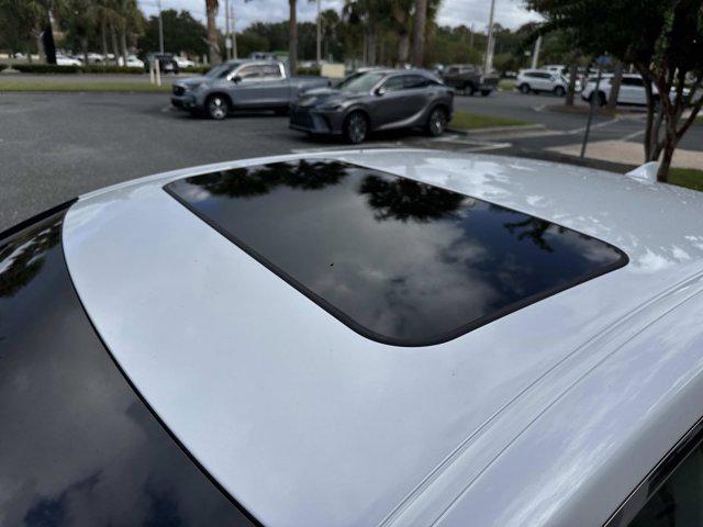 new 2025 Lexus ES 300h car, priced at $51,099