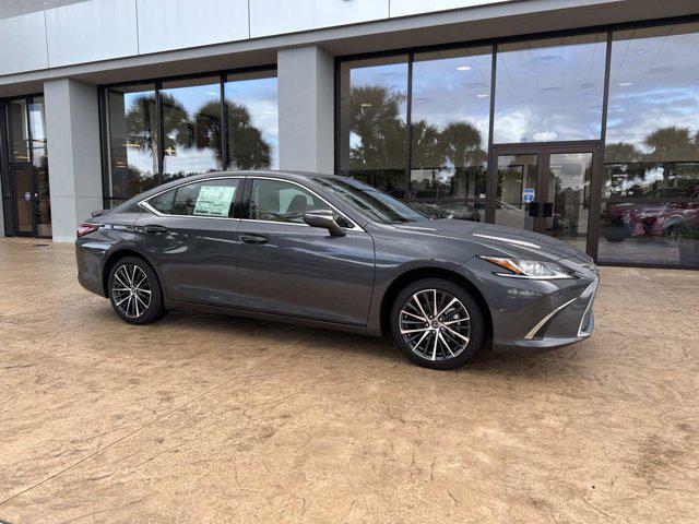 new 2025 Lexus ES 300h car, priced at $51,609