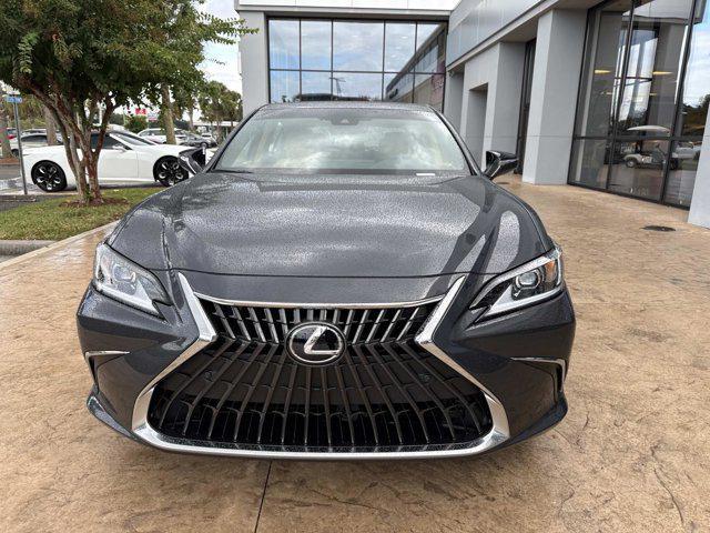 new 2025 Lexus ES 300h car, priced at $51,609