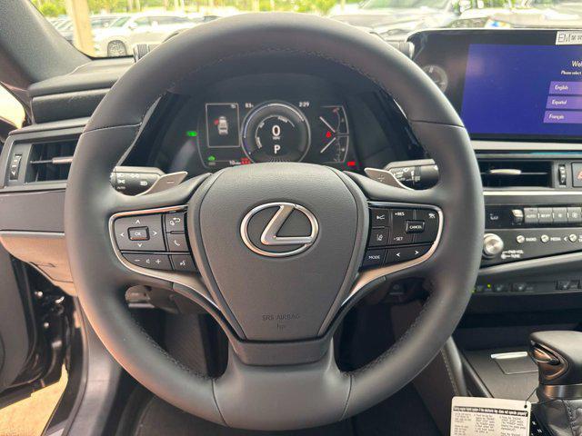 new 2025 Lexus ES 300h car, priced at $50,204
