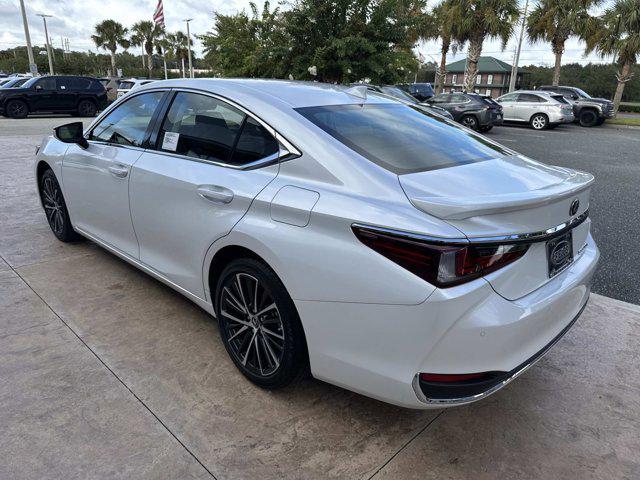 new 2025 Lexus ES 300h car, priced at $51,099