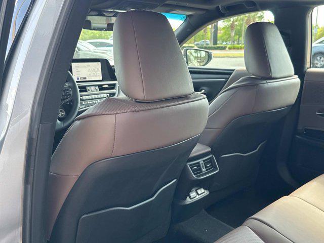 new 2025 Lexus ES 350 car, priced at $49,179