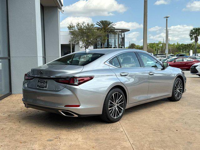 new 2025 Lexus ES 350 car, priced at $49,179