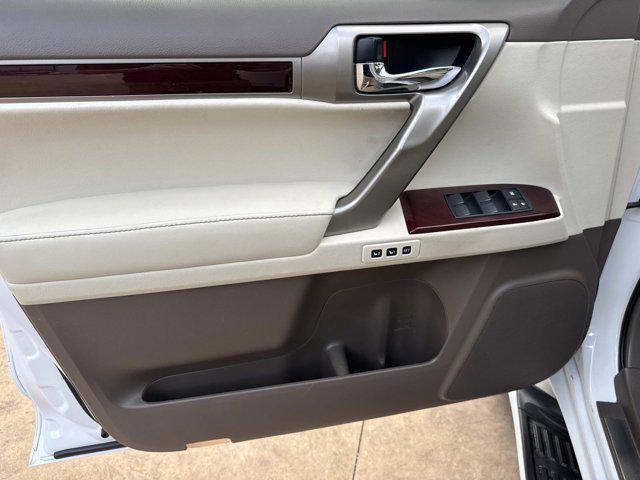 used 2019 Lexus GX 460 car, priced at $27,800