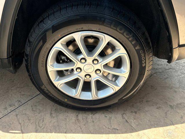 used 2021 Jeep Grand Cherokee car, priced at $24,990