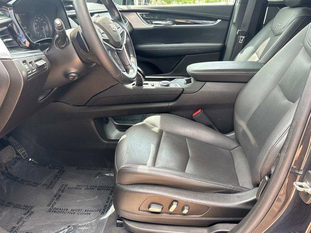 used 2021 Cadillac XT5 car, priced at $28,990