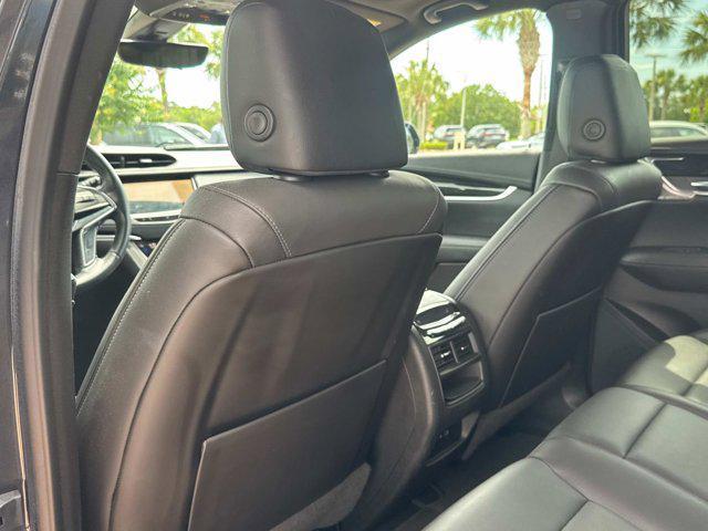 used 2021 Cadillac XT5 car, priced at $28,990