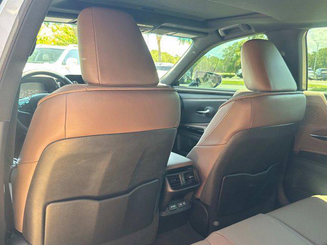 used 2022 Lexus ES 350 car, priced at $36,800