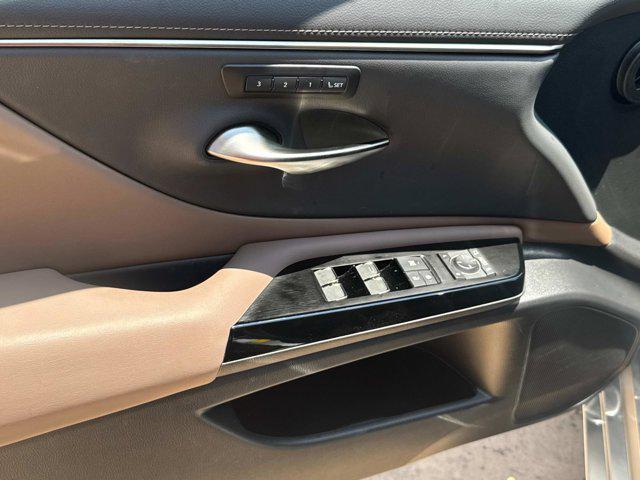 used 2022 Lexus ES 350 car, priced at $36,800
