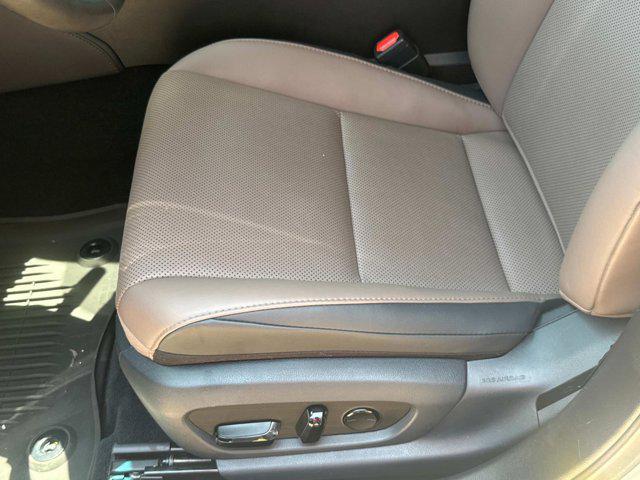 used 2022 Lexus ES 350 car, priced at $36,800