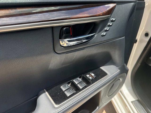 used 2017 Lexus ES 350 car, priced at $21,830