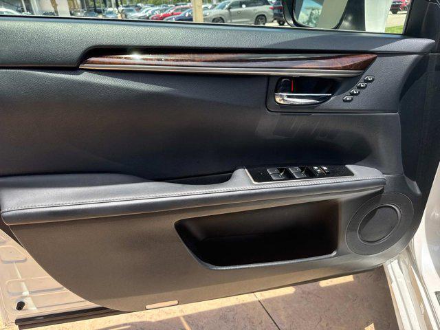 used 2017 Lexus ES 350 car, priced at $21,830