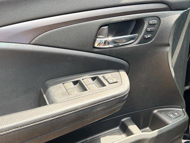 used 2021 Honda Pilot car, priced at $24,900