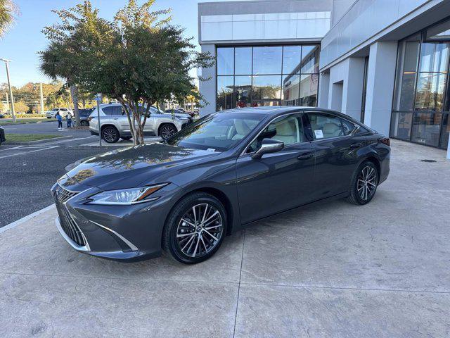 new 2025 Lexus ES 350 car, priced at $50,289