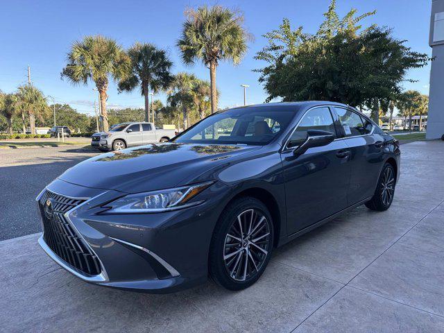 new 2025 Lexus ES 300h car, priced at $51,099