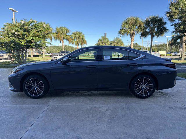 new 2025 Lexus ES 300h car, priced at $51,099