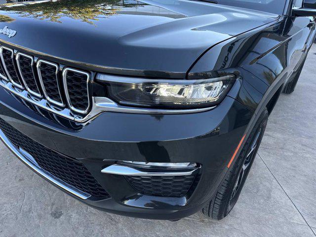 used 2024 Jeep Grand Cherokee car, priced at $31,990