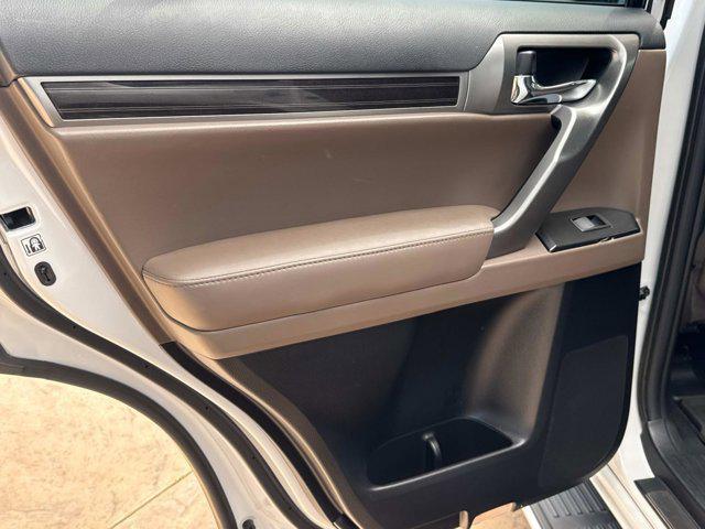 used 2022 Lexus GX 460 car, priced at $43,990
