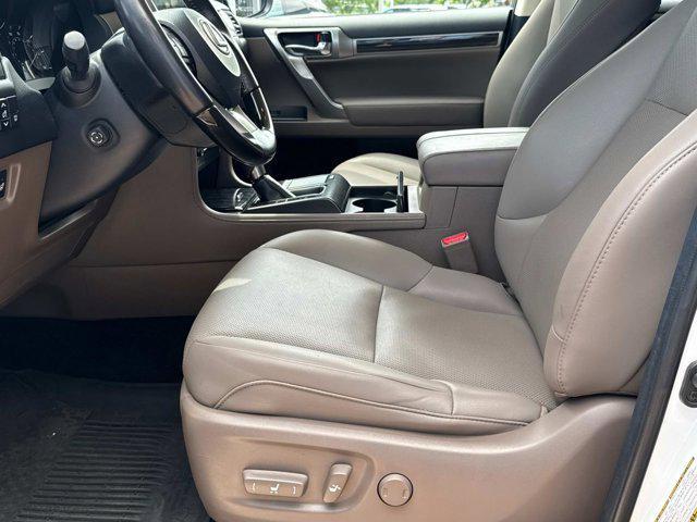 used 2022 Lexus GX 460 car, priced at $43,990