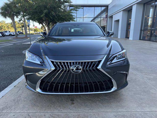 new 2025 Lexus ES 300h car, priced at $51,099