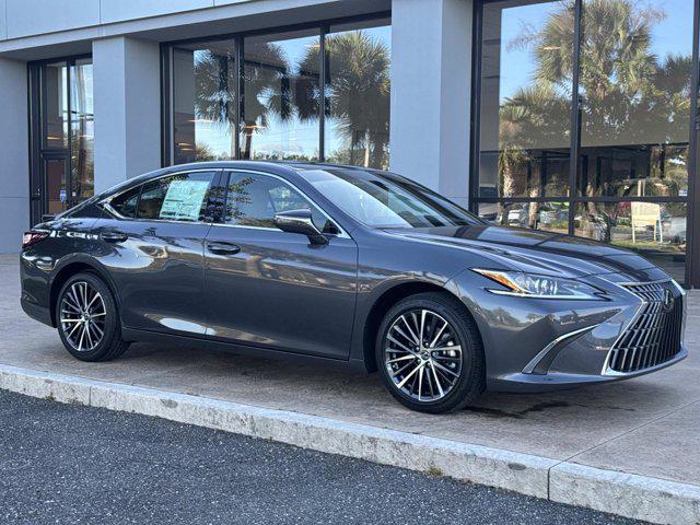 new 2025 Lexus ES 300h car, priced at $51,099