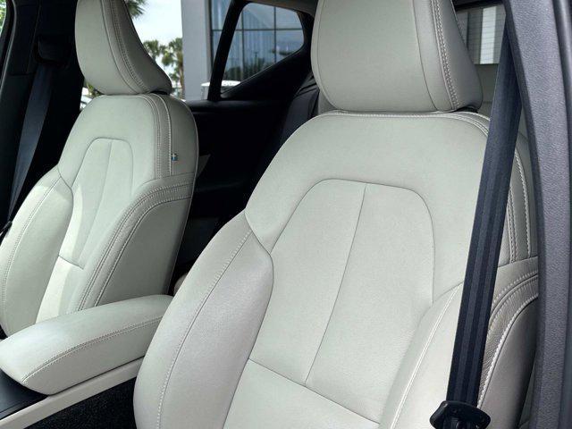used 2020 Volvo XC40 car, priced at $22,890