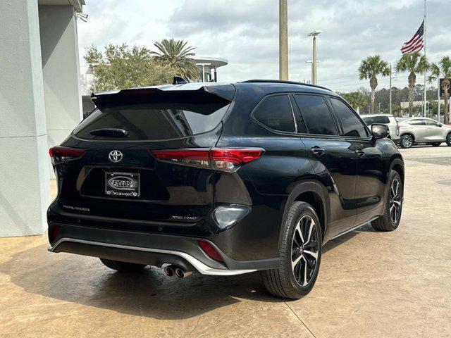used 2021 Toyota Highlander car, priced at $30,920