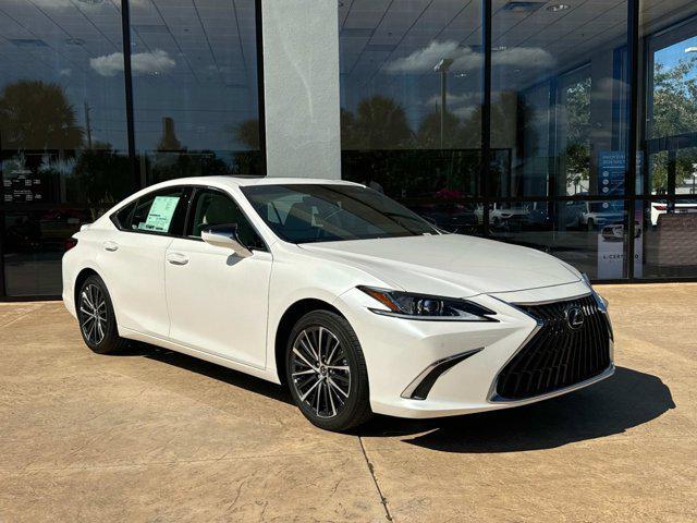 new 2025 Lexus ES 300h car, priced at $50,704