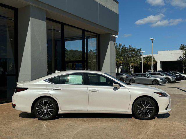 new 2025 Lexus ES 300h car, priced at $50,704