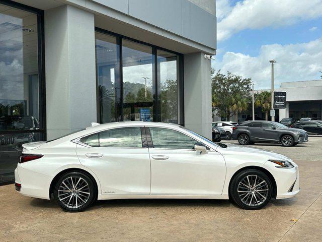 used 2022 Lexus ES 300h car, priced at $37,550