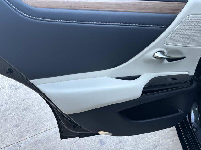 new 2025 Lexus ES 350 car, priced at $49,789