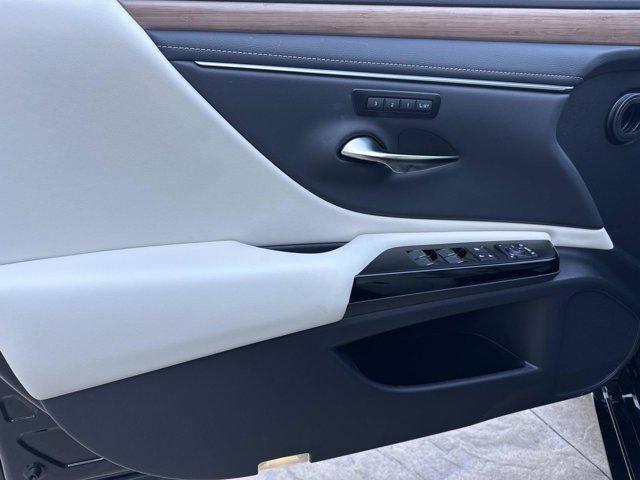 new 2025 Lexus ES 350 car, priced at $49,789