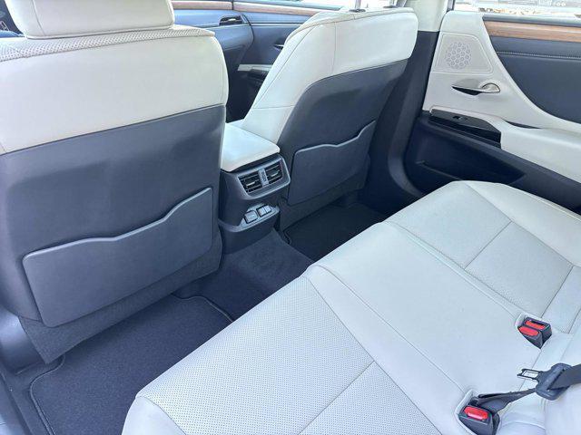new 2025 Lexus ES 350 car, priced at $49,789