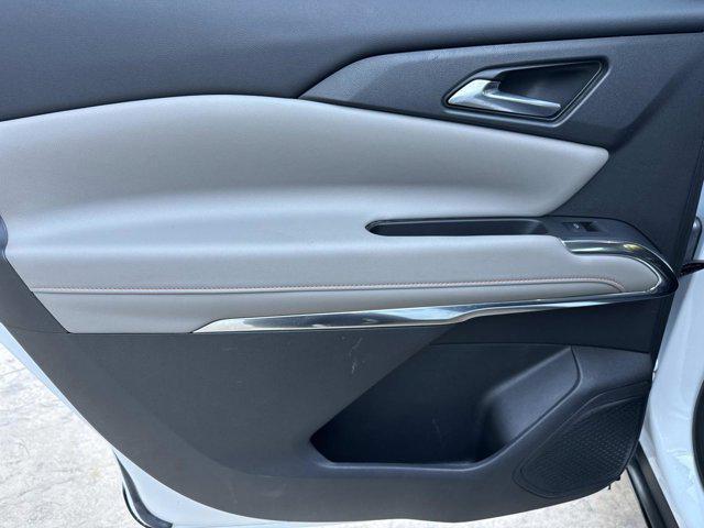 used 2025 Chevrolet Traverse car, priced at $35,250