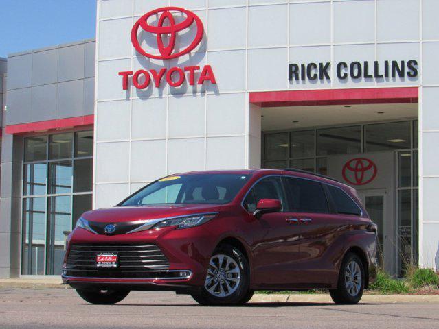 used 2022 Toyota Sienna car, priced at $44,000
