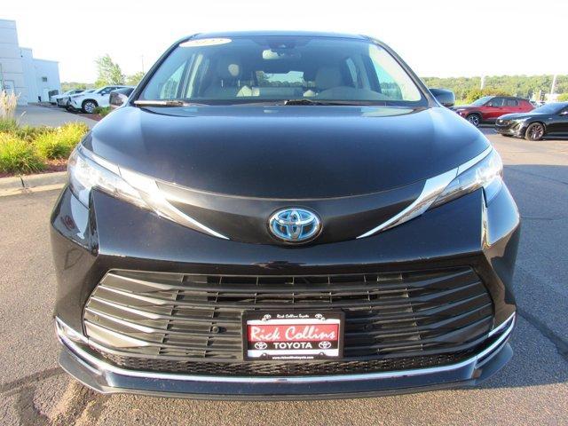 used 2022 Toyota Sienna car, priced at $43,500