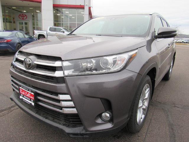 used 2018 Toyota Highlander car, priced at $26,000