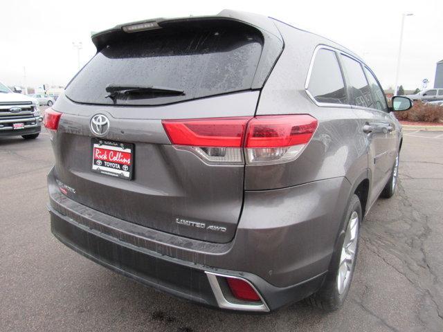 used 2018 Toyota Highlander car, priced at $26,000