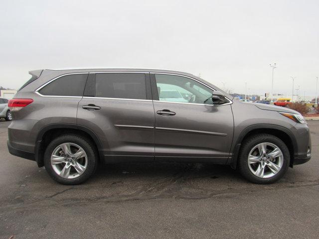 used 2018 Toyota Highlander car, priced at $26,000