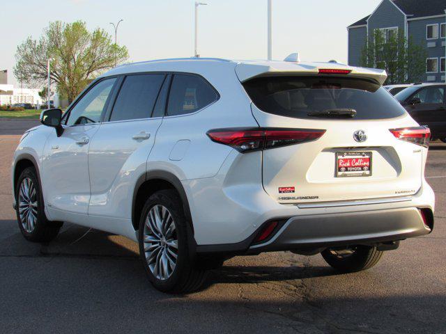 used 2021 Toyota Highlander Hybrid car, priced at $40,000