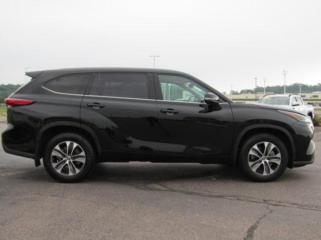 used 2021 Toyota Highlander car, priced at $30,000