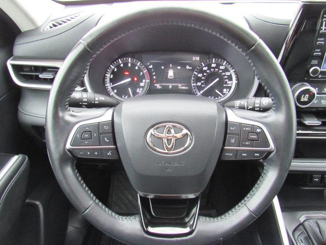 used 2021 Toyota Highlander car, priced at $30,000