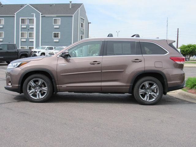 used 2019 Toyota Highlander Hybrid car, priced at $29,000